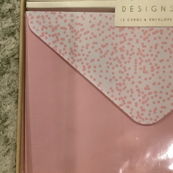 Pink Flower Bouquet with pink envelopes Stationery Set NWT Portico Designs 12 ct - Picture 12 of 15